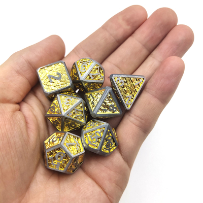 DND বা RPG পলিহেড্রাল মেটাল সোনার হলুদের জন্য ট্রেড কার্ড উজ্জ্বল পাশা পাশা সেট