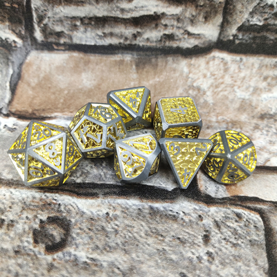 DND বা RPG পলিহেড্রাল মেটাল সোনার হলুদের জন্য ট্রেড কার্ড উজ্জ্বল পাশা পাশা সেট