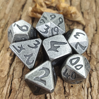 Dungeons এবং Dragons RPG ডাইস গোল্ড ডাইস সেট বহুমুখী প্রতিরোধী ধারালো প্রান্ত