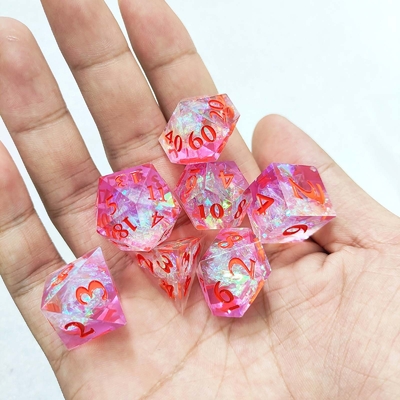 বেগুনি রজন ডাইস 7PCS DND ড্রাগন এবং ডানজোন Polyhedron ধারালো প্রান্ত