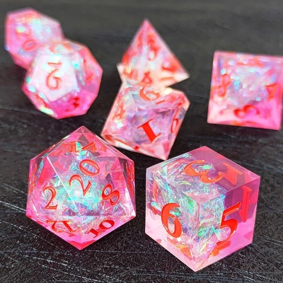 বেগুনি রজন ডাইস 7PCS DND ড্রাগন এবং ডানজোন Polyhedron ধারালো প্রান্ত