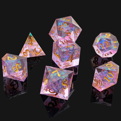 বেগুনি রজন ডাইস 7PCS DND ড্রাগন এবং ডানজোন Polyhedron ধারালো প্রান্ত