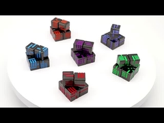 ধাতব ছয় পক্ষের ডাইস রঙিন টেবিল গেম চলমান গ্রুপ খেলনা স্ক্রিপ্ট হত্যা DND ড্রাগন এবং ডানজোন প্রপস